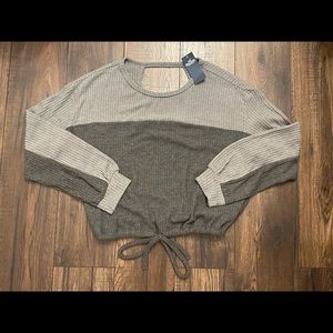 light/dark grey hollister waffle knit cropped long sleeve